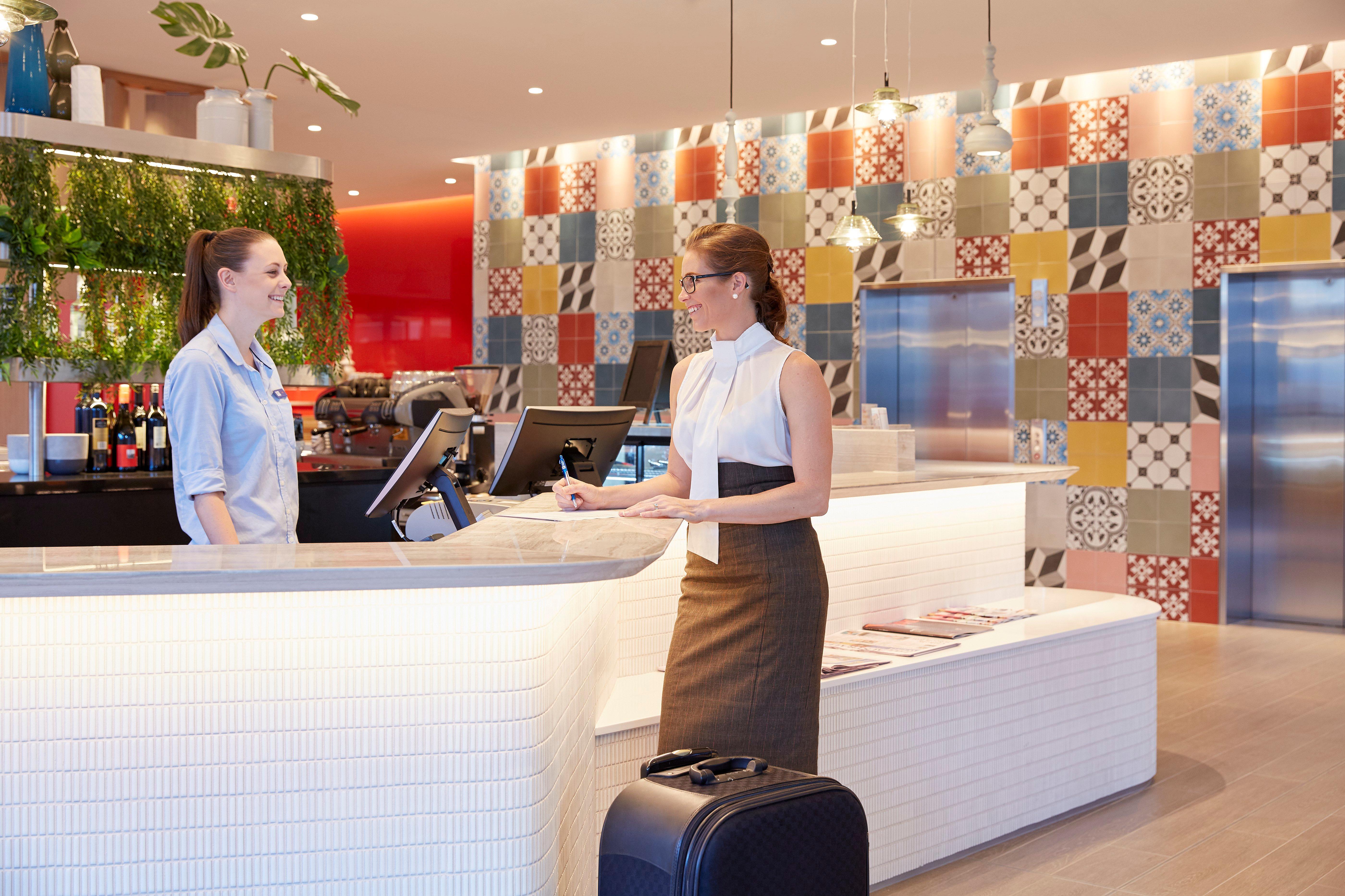 Holiday Inn Express Brisbane Central By Ihg Екстериор снимка